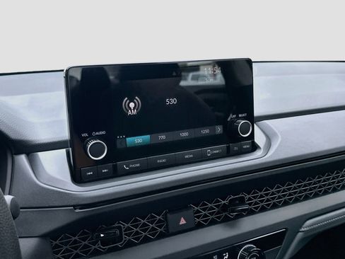 Used 2025 Honda Accord LX image 12