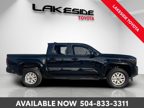 Certified 2026 Toyota Tacoma SR5 image 8