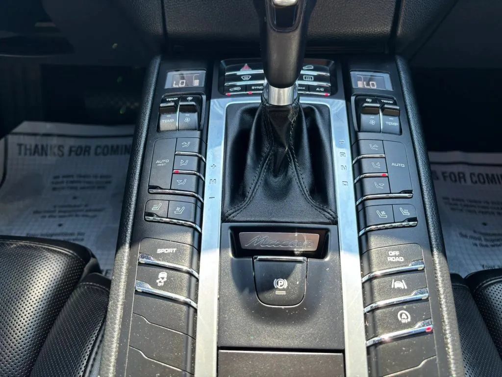 Used 2017 Porsche Macan S AWD/4WD image 23