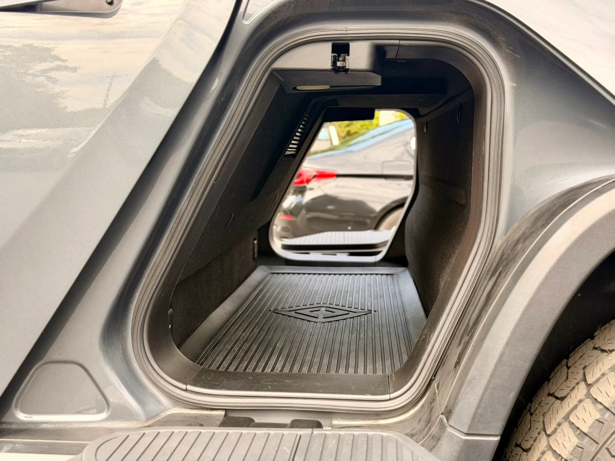 Used 2022 Rivian R1T Adventure AWD/4WD image 69