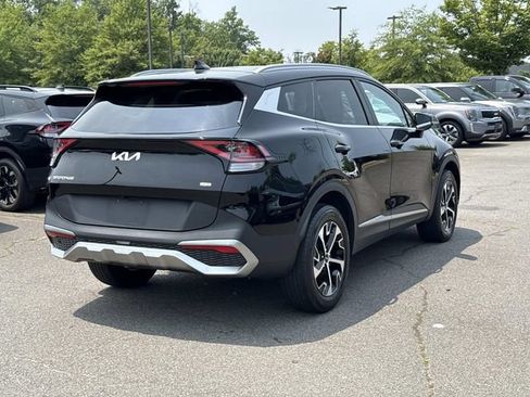 Used 2023 Kia Sportage EX AWD/4WD image 2