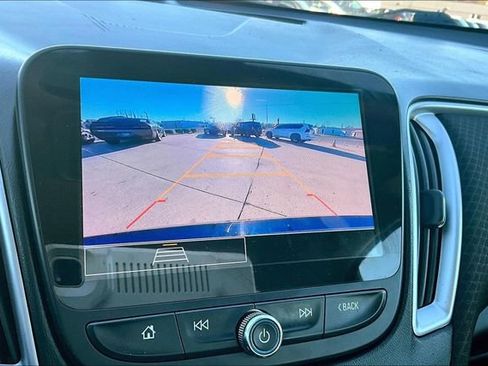 Used 2024 Chevrolet Malibu LT image 13