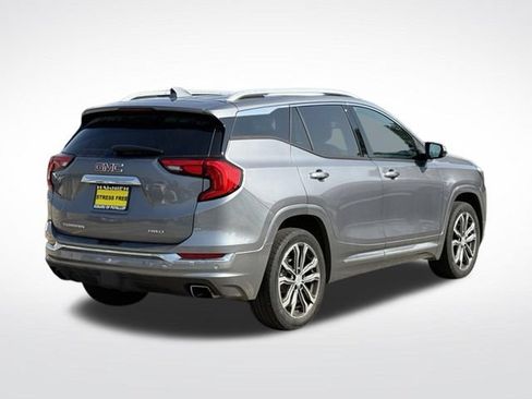 Used 2018 GMC Terrain Denali w/ Advanced Safety Package AWD/4WD image 8