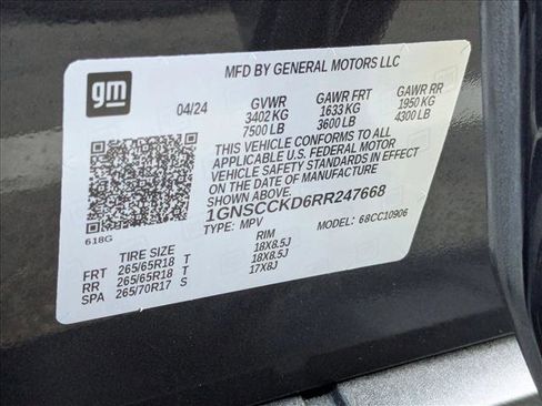 Used 2024 Chevrolet Suburban LT image 26