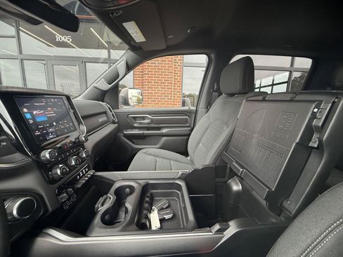 Used 2025 RAM 1500 Big Horn AWD/4WD image 25