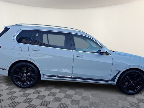 Used 2020 BMW X7 xDrive40i w/ Premium Package image 9