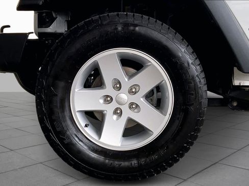 Used 2018 Jeep Wrangler Sport image 10