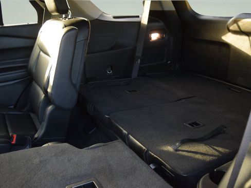 Certified 2023 Ford Explorer XLT w/ Equipment Group 202A image 7