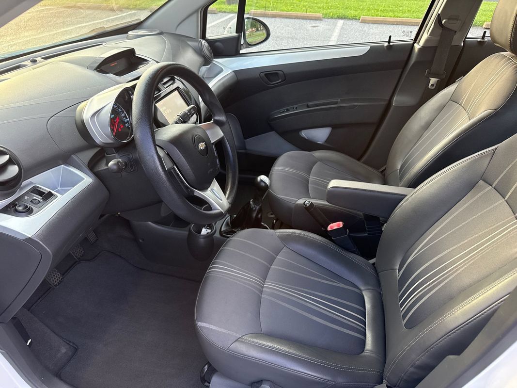 Used 2015 Chevrolet Spark LT FWD image 10