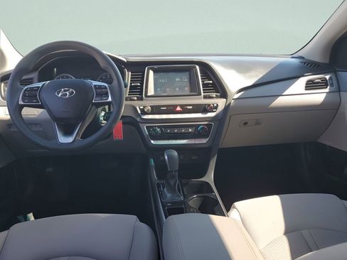 Used 2018 Hyundai Sonata SE image 24