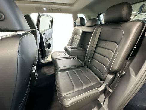 Used 2019 Volkswagen Tiguan SEL Premium AWD/4WD image 21