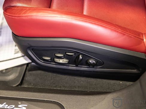 Used 2020 Porsche Taycan Turbo S image 23