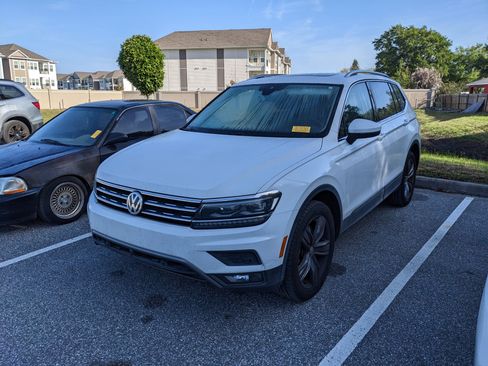 Used 2019 Volkswagen Tiguan SEL Premium image 1