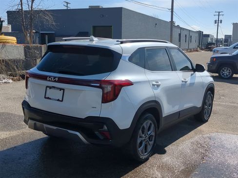 Used 2024 Kia Seltos S image 14