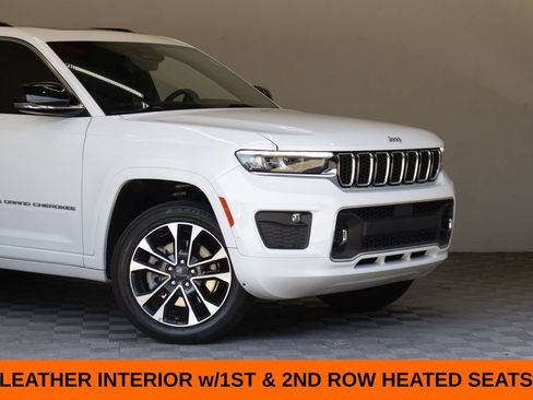 Used 2022 Jeep Grand Cherokee L Overland w/ Luxury Tech Group IV AWD/4WD image 3