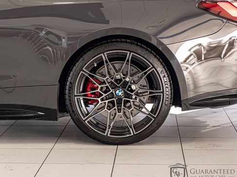 Used 2024 BMW M4 Coupe w/ M Carbon Exterior Package image 8