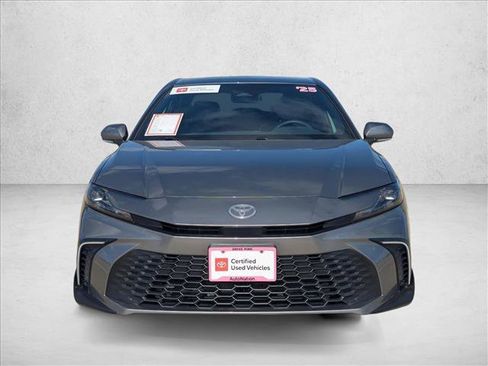 Certified 2025 Toyota Camry SE image 2