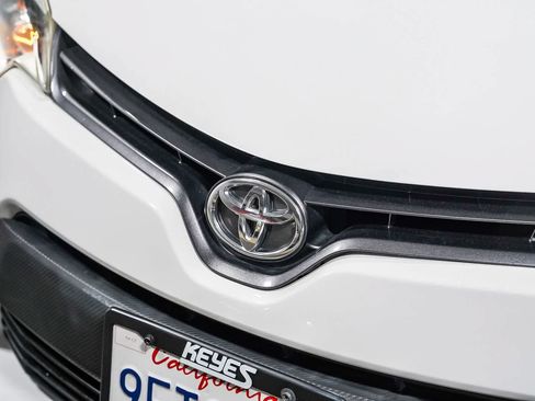 Used 2015 Toyota Corolla LE FWD image 8