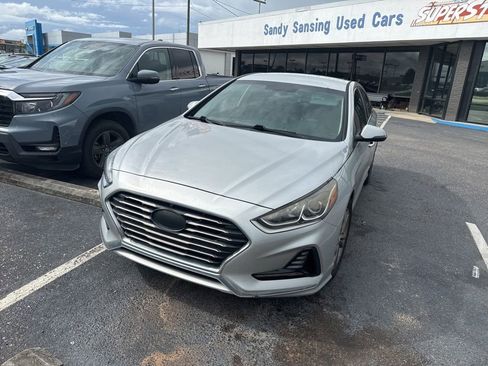Used 2018 Hyundai Sonata SEL FWD image 2