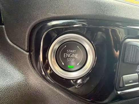 Used 2025 Chevrolet Silverado 1500 LT AWD/4WD image 21