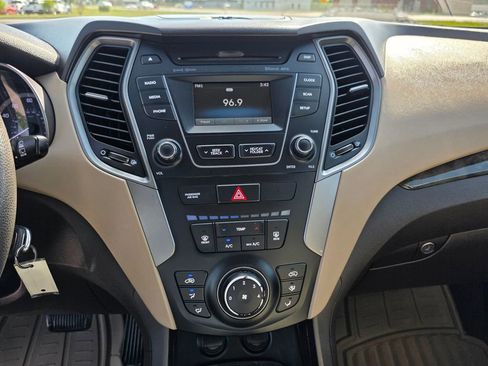 Used 2018 Hyundai Santa Fe Sport FWD image 22
