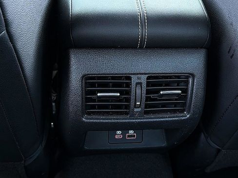 Used 2024 Nissan Altima 2.5 SL FWD image 9