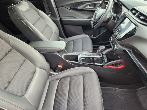Used 2022 Chevrolet TrailBlazer RS w/ Convenience Package FWD image 19