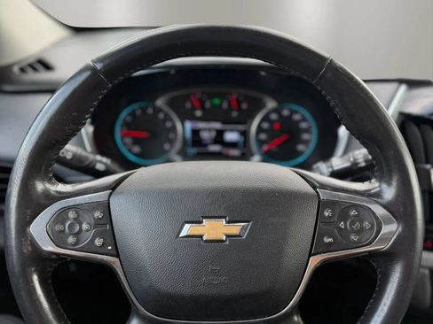 Used 2018 Chevrolet Traverse Premier w/ Driver Confidence II Package FWD image 12