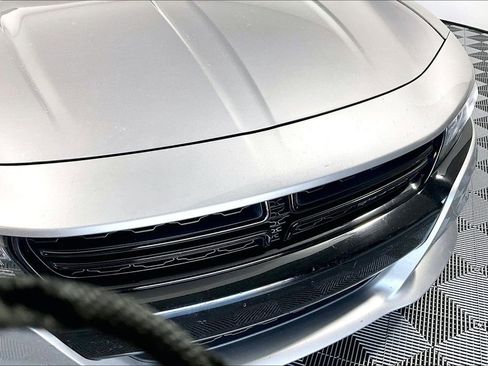 Used 2018 Dodge Charger R/T RWD image 29