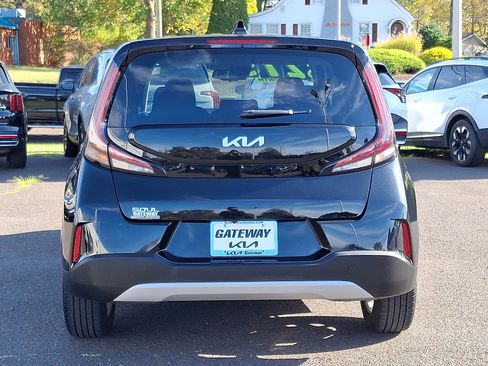 Certified 2023 Kia Soul S image 5