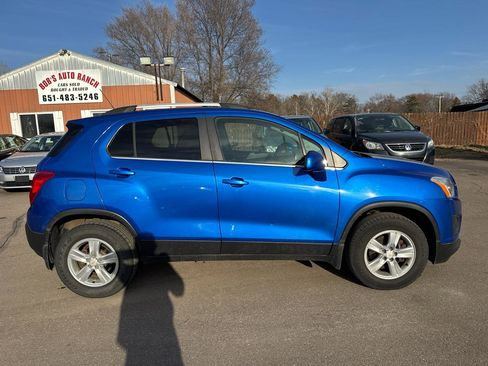 Used 2016 Chevrolet Trax LT w/ LT Convenience Package image 4