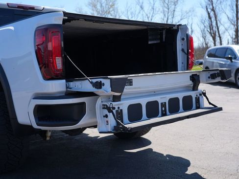 Used 2023 GMC Sierra 3500 Denali w/ Denali Ultimate Package AWD/4WD image 10