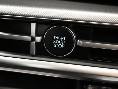 Used 2024 Hyundai Santa Fe SEL image 23