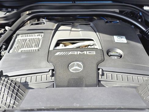 Used 2024 Mercedes-Benz G 63 AMG 4MATIC image 9