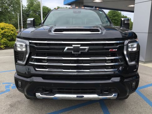 New 2026 Chevrolet Silverado 2500 LT w/ Z71 Chrome Sport Edition AWD/4WD image 13