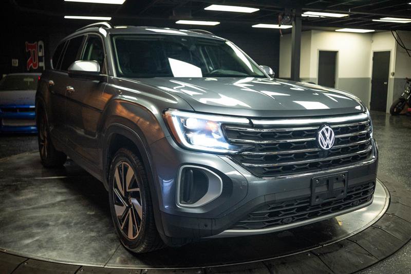 Used 2025 Volkswagen Atlas SE AWD/4WD image 5