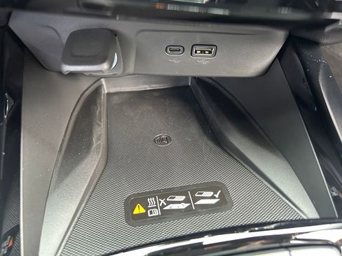 New 2026 Chevrolet Trax ACTIV w/ Sunroof Package FWD image 32