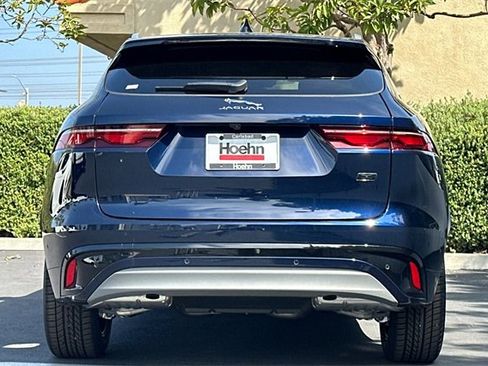 New 2026 Jaguar F-PACE R-Dynamic S image 4