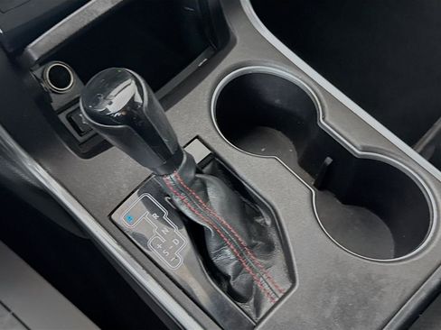 Used 2015 Toyota Camry image 20