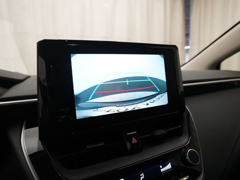 Used 2023 Toyota Corolla LE FWD image 19