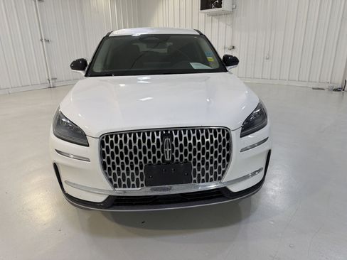 Used 2025 Lincoln Corsair FWD image 8
