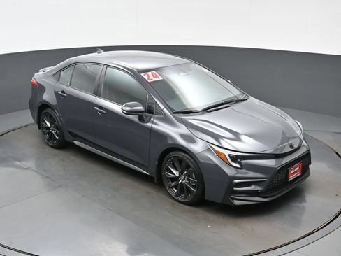 Used 2024 Toyota Corolla SE FWD image 33