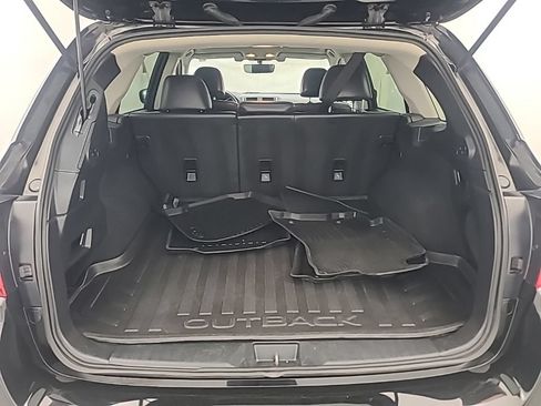Used 2019 Subaru Outback 2.5i Limited AWD/4WD image 16