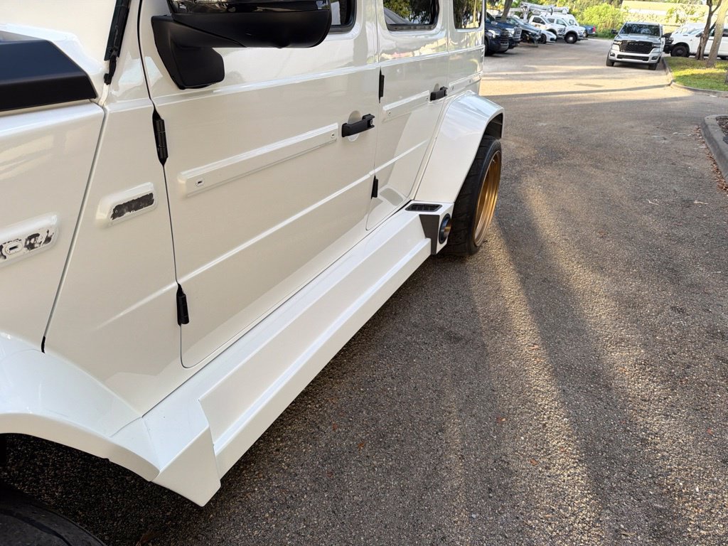 Used 2019 Mercedes-Benz G 63 AMG 4MATIC w/ Night Package image 16