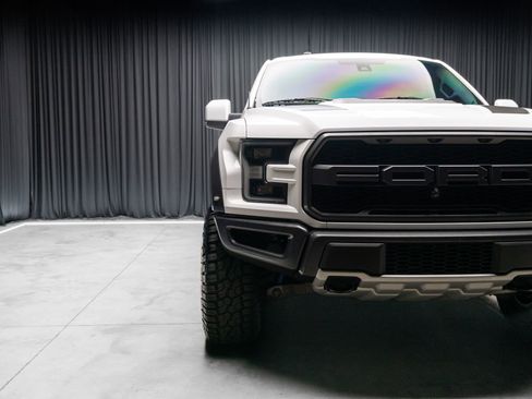 Used 2017 Ford F150 Raptor w/ Equipment Group 802A Luxury AWD/4WD image 17