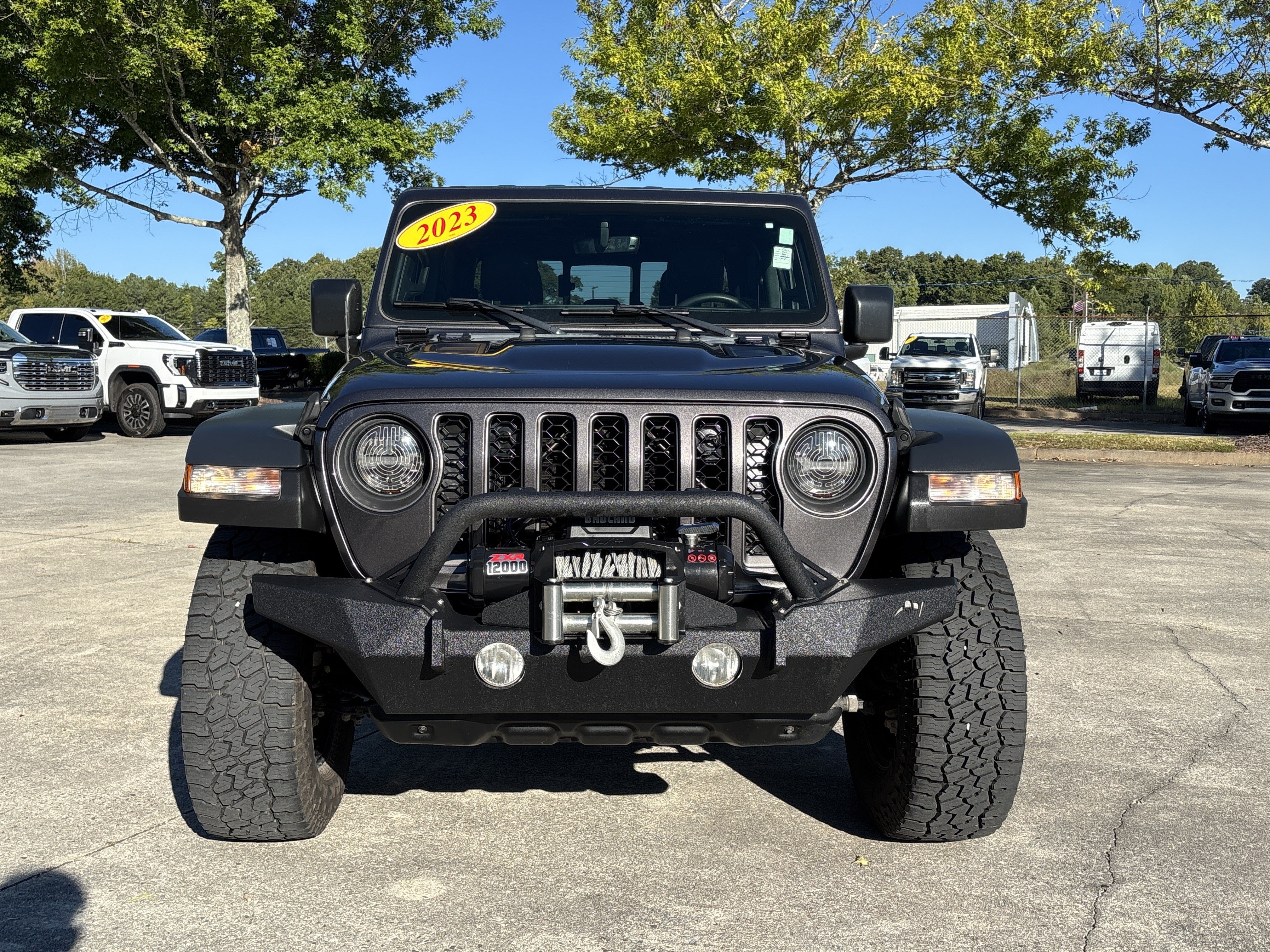 Used 2023 Jeep Gladiator Rubicon w/ Cold Weather Group AWD/4WD image 2