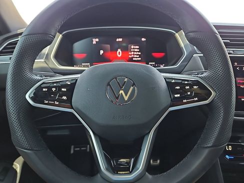 Used 2024 Volkswagen Tiguan SE R-Line w/ MDO Package, Three-Row FWD image 30