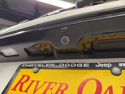 New 2025 Jeep Wagoneer Series II w/ Convenience Group I image 7