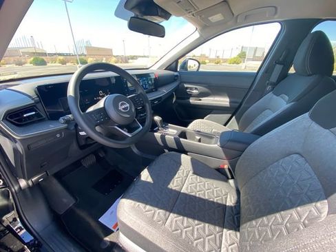 New 2026 Nissan Kicks SV image 11