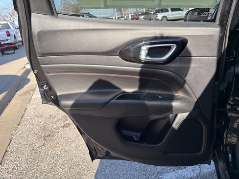 Used 2022 Jeep Compass Trailhawk w/ Trailhawk Convenience Group image 40